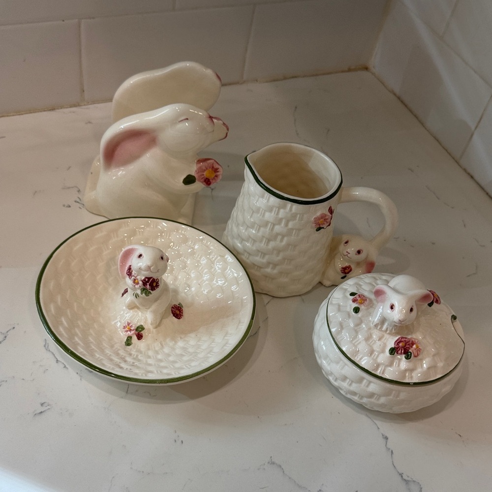 Vintage Avon Ceramic Bunny and Floral Dish Set - Picture 6 of 7